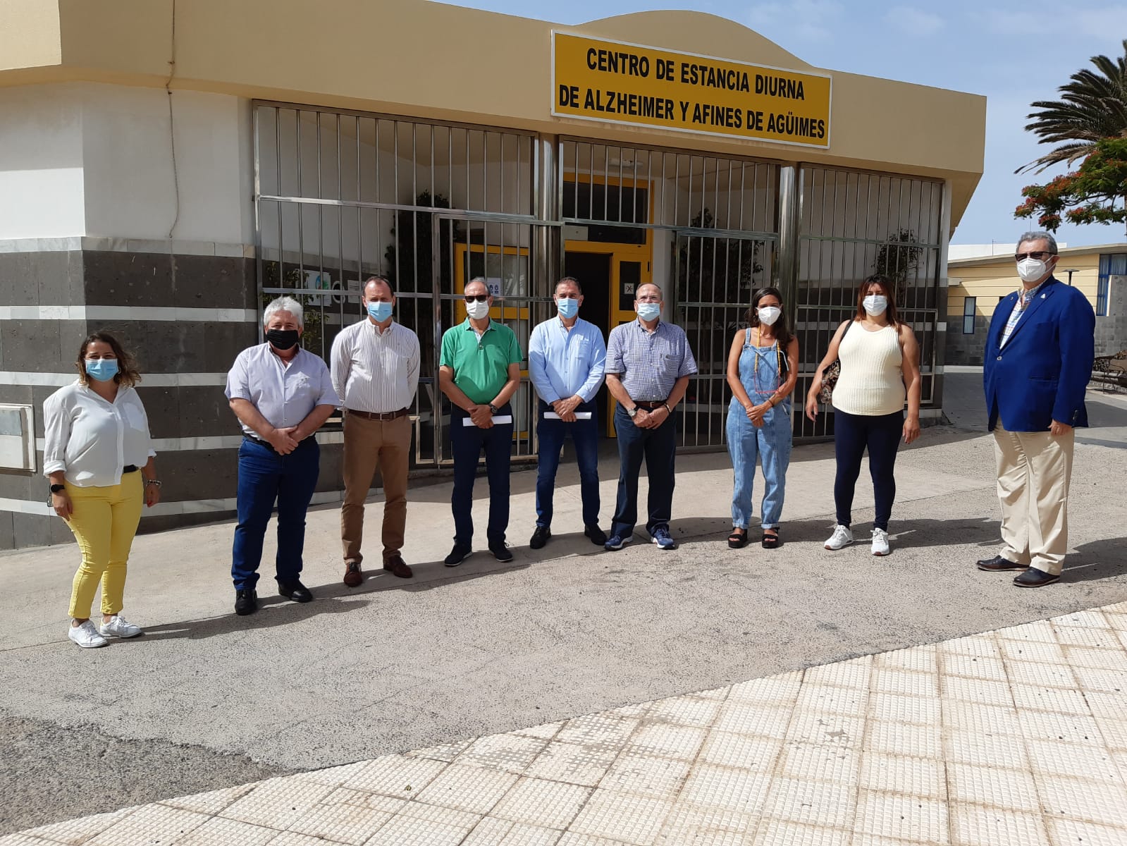 ALDEFA recibe una aportación económica del Club del Leones de Vecindario -  Ayuntamiento de Agüimes