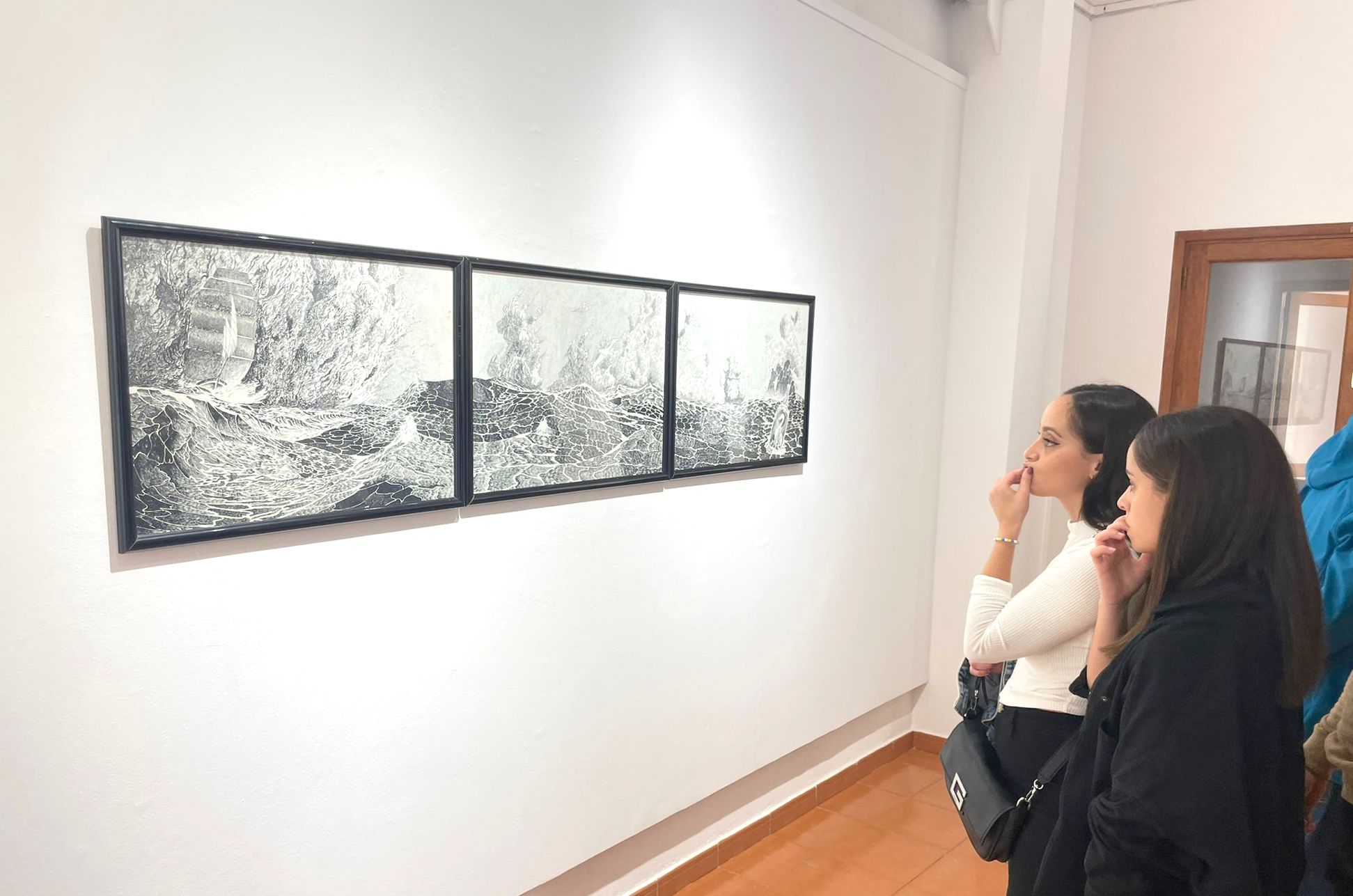 Featured image for “La Sala de Arte Agüimes expone el mundo onírico de Javier Méndez.”