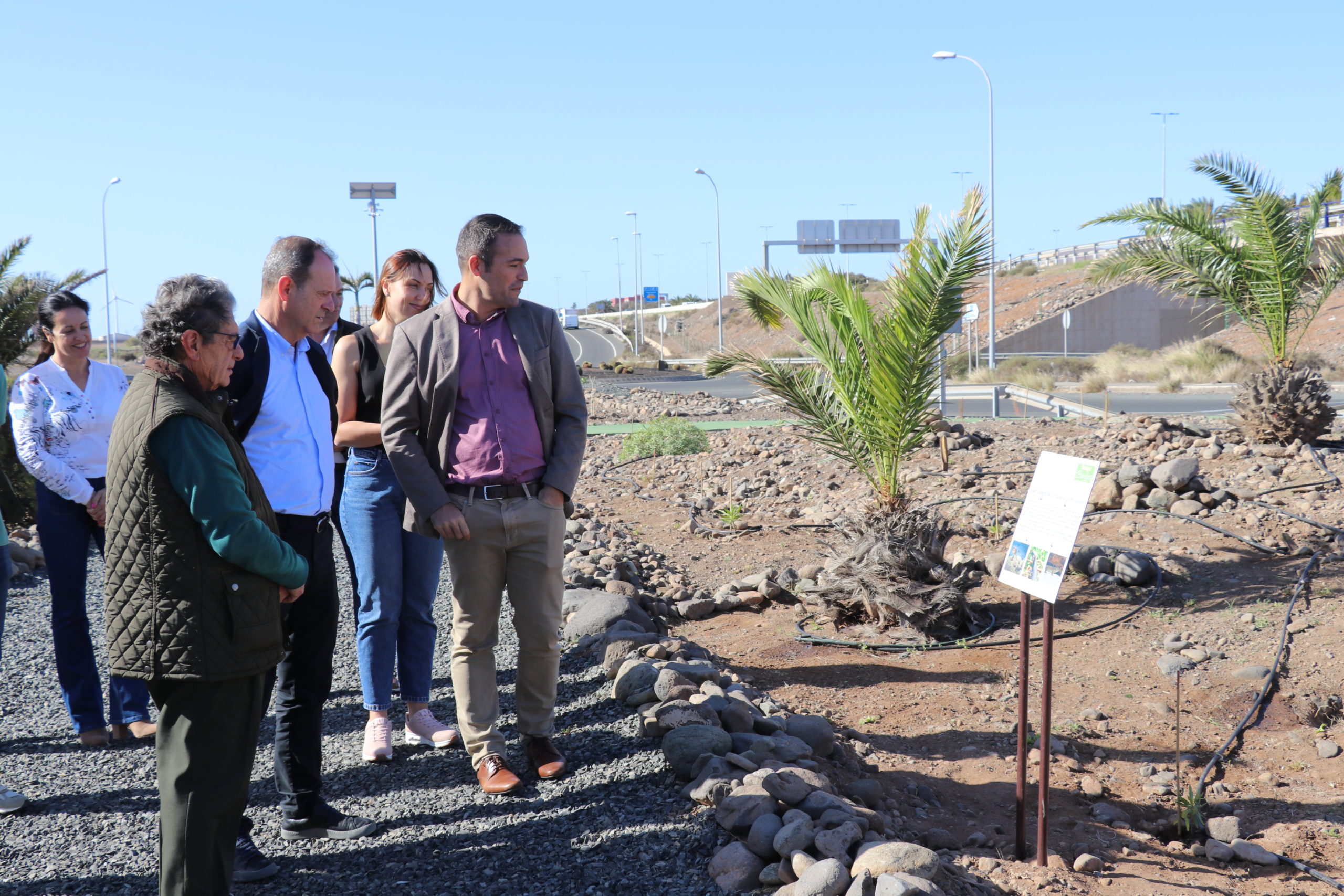 Featured image for “La Zona Industrial de Arinaga cuenta con una nueva plantación de especies autóctonas.”