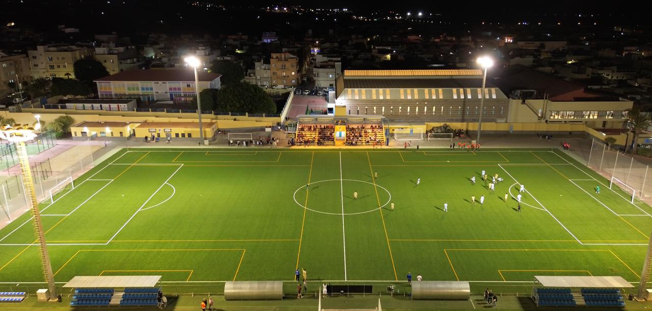 Featured image for “La Ciudad Deportiva estrena el primer césped artificial de base orgánica de la isla. ”