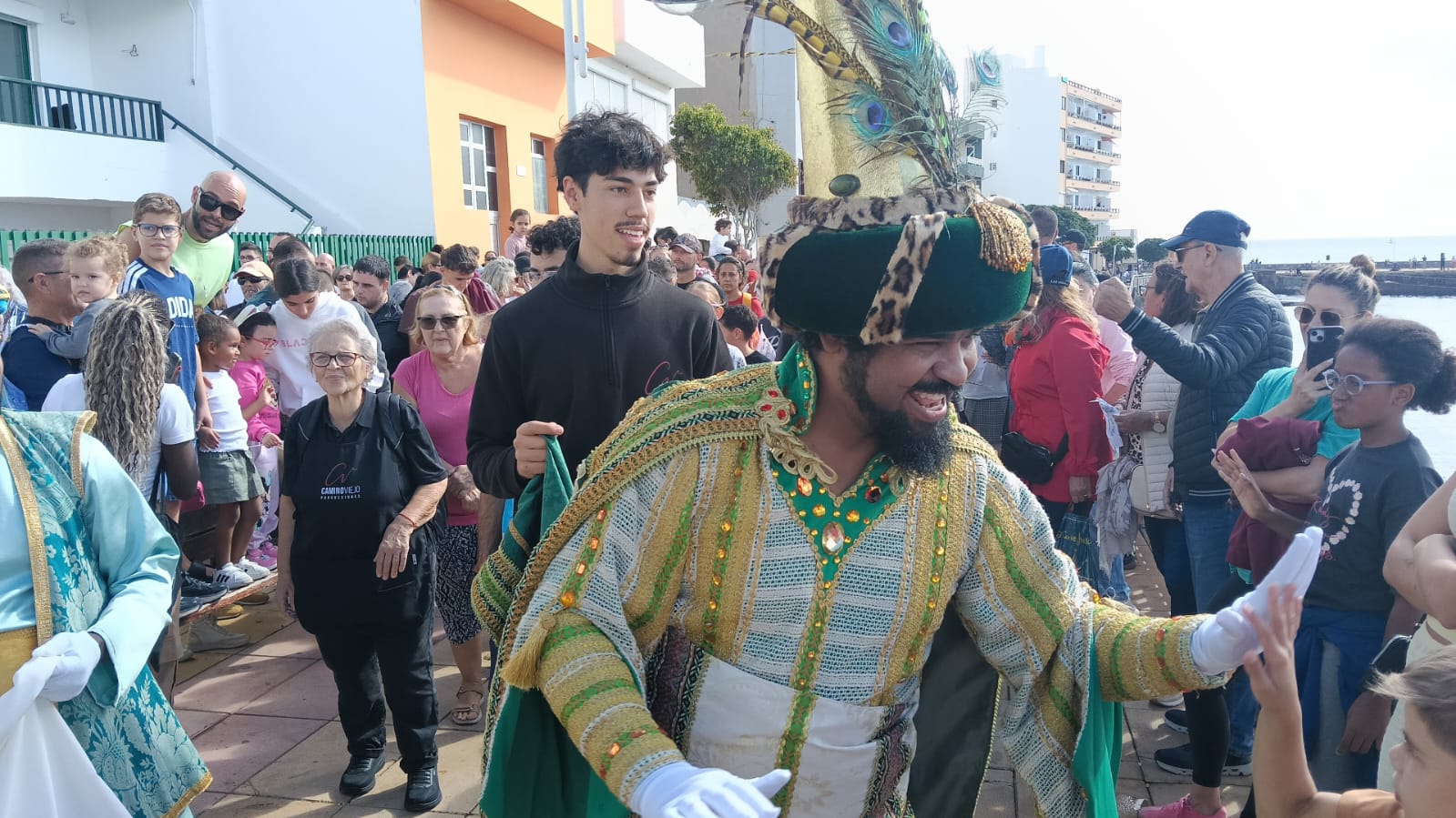 Featured image for “Sus Majestades los Reyes Magos se preparan para llenar de magia las calles del municipio. ”